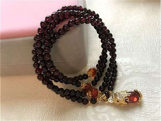Picture of Red Garnet with Plating Gold Red Crystal Pi Xiu Pi Yao Pendant Women Bracelet/Necklace