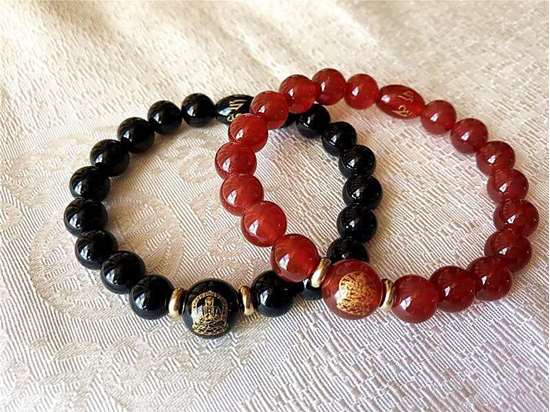 Picture of Red Agate/Black Agate Eight Guardian Zodiac Natal Buddha/Bodhisattva Amulet Bracelet for Female