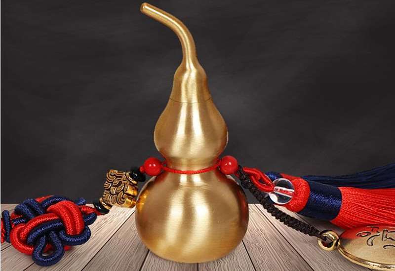 Details about   Chinese Handmade Copper  Brass Gourd Small Fengshui Statue Pendant 