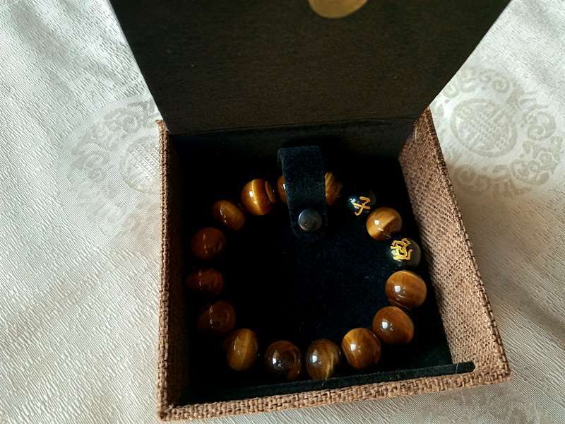 Sensoji Temple's praying for good luck to realize the wish transfer  beads tiger eye stone bracelet - Yamibuy.com