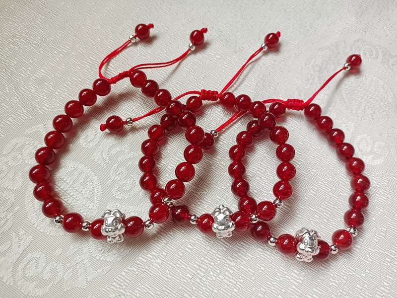 Red Agate Chinese Zodiac Charm Bracelet with Lucky Bag to Bring