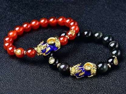 Picture of Color-Changing Pixiu Red Agate Luck Bracelet for Women Gift