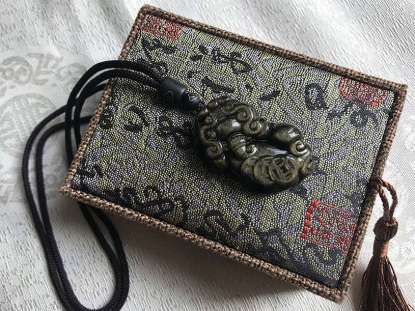 Picture of Brown Rope Golden Obsidian Pi Xiu/Pi Yao Necklace for Good Wealth in 2026 for Man Gift